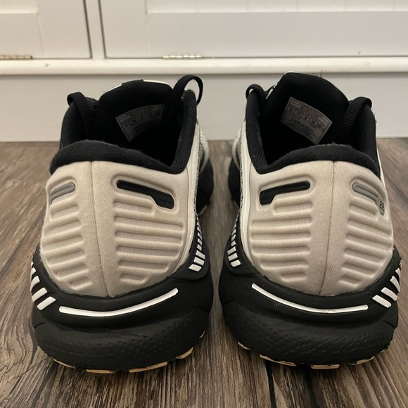 NOT AVAILABLE Brooks Adrenaline GTS 22 Running Shoes Women’s Size 8 - Picture 3 of 6